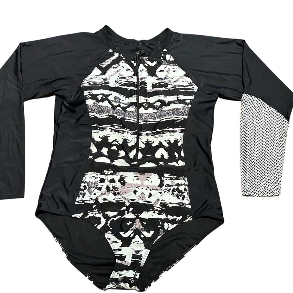 Women’s  3XL Zip Front Long Sleeve Swim Suit with padded Top No Brand